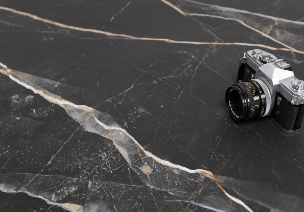 Mẫu gạch marble đen sắc nét