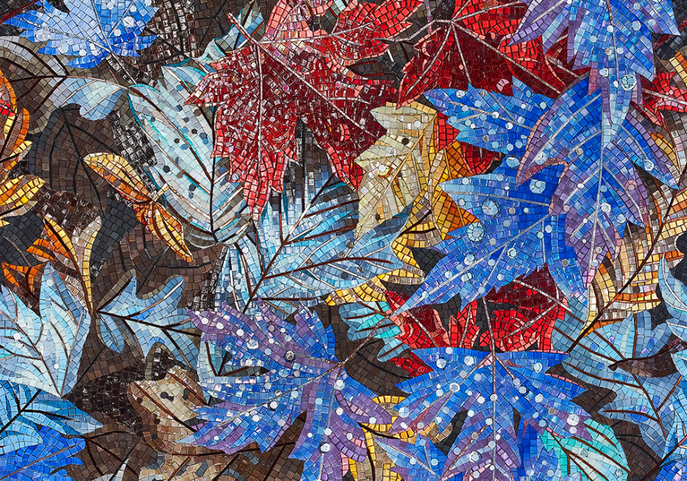 Tranh mosaic được làm từ những mảnh nhỏ đầy màu sắc