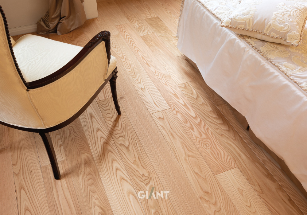 Sàn gỗ tự nhiên thường nhạy cảm hơn những loại sàn khác