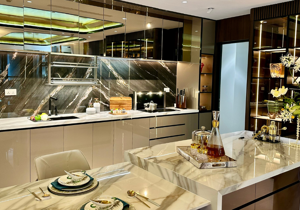 Đá SapienStone dòng Calacatta Aureo 4D cho mặt bàn bếp, và bàn ăn