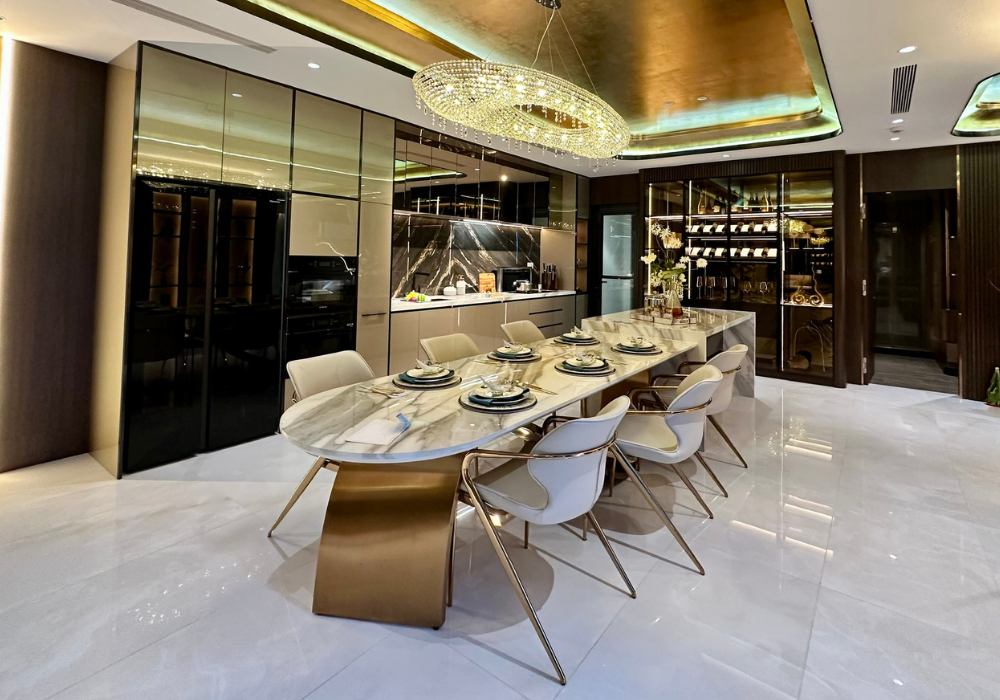 Ngoài gạch và sàn gỗ, Casa Bella cũng cung cấp đá SapienStone cho không gian nhà mẫu The Sculptura