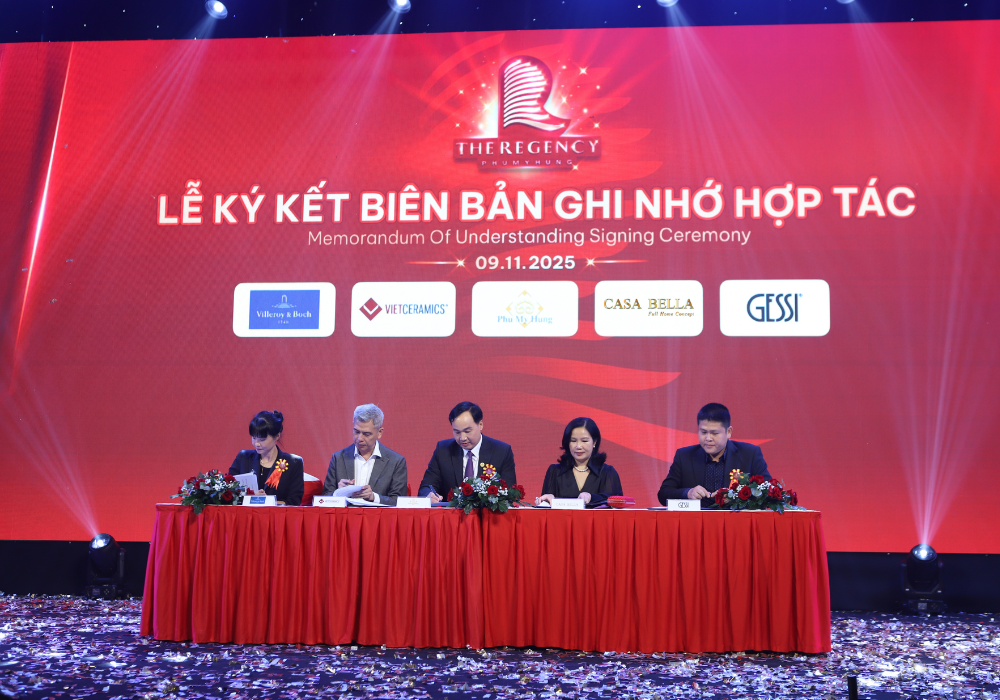 Đại diện Casa Bella ký kết biên bản ghi nhớ hợp tác MOU cùng Phú Mỹ Hưng